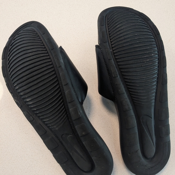 Nike Victori One Black Slides Mens 9 - Picture 2 of 2